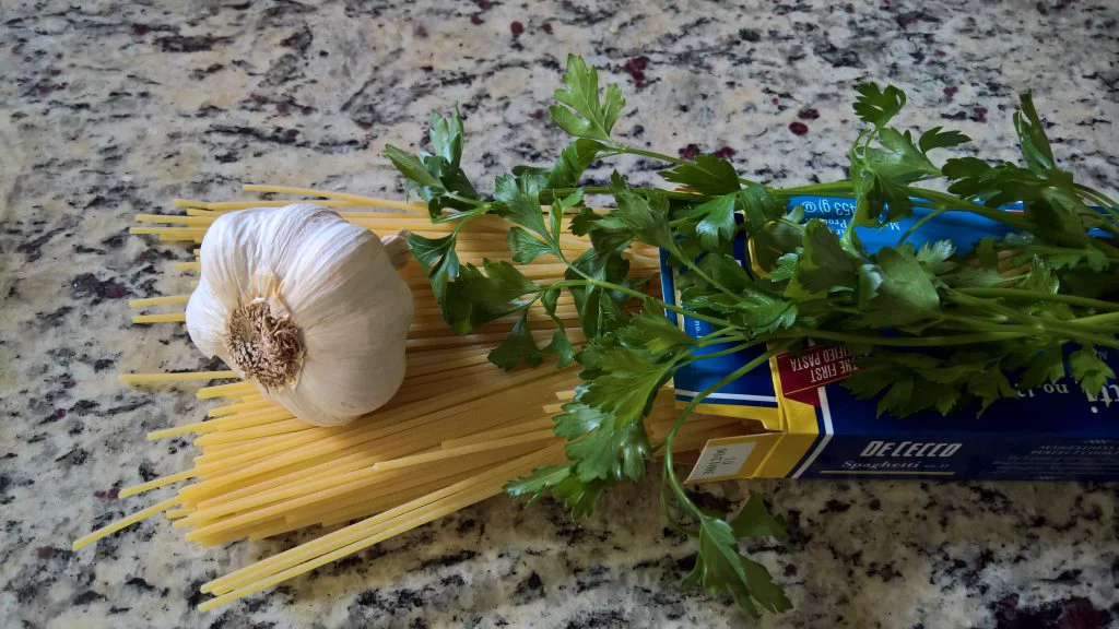 Spaghetti aglio olio ingredienti